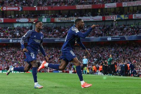 Emirates Stadium durante partido de Champions League