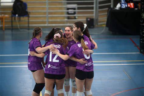 Final escolar de vóleibol femenino