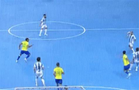 Comparación de jugadas Brasil Argentina VAR