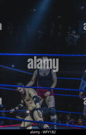 luchador vegano chileno en el ring