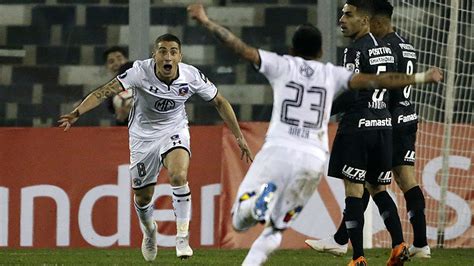 Gol de Carlos Carmona ante Corinthians