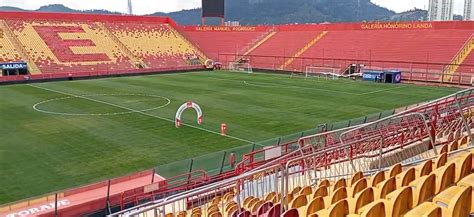 Estadio Santa Laura preparado para Supercopa