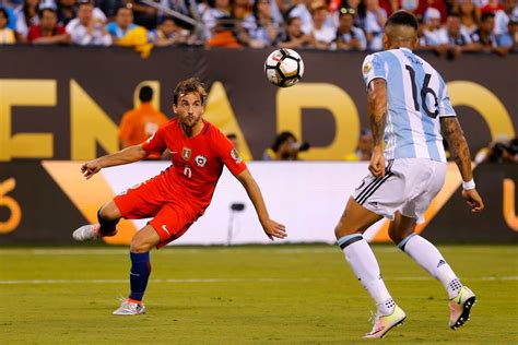 José Fuenzalida ante Argentina Copa América 2016