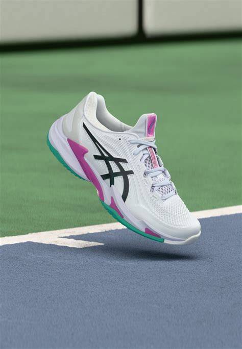 Superficies Cushion Court y sintética