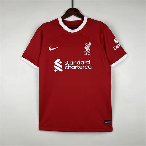 Anfield y camiseta roja Liverpool FC