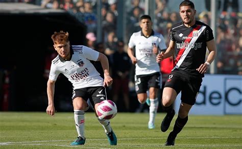 Colo Colo contra Curicó Unido en estadio