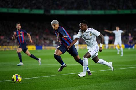 Formaciones Barcelona Real Madrid Clásico