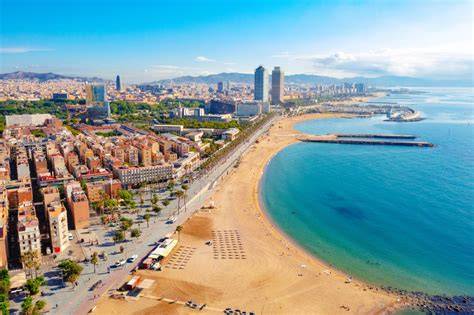 Barcelona playa arquitectura y barrios