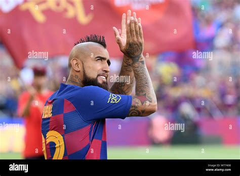 Arturo Vidal presentación Camp Nou Barcelona