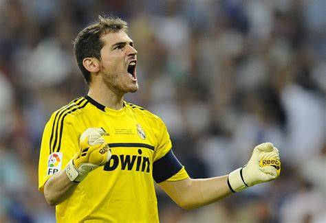 Iker Casillas con la camiseta del Real Madrid
