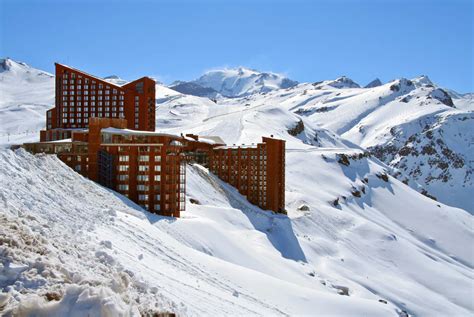 Valle Nevado nevado en Cordillera de los Andes