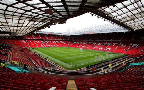Old Trafford exterior estadio fútbol