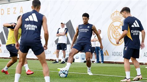 Jugadores del Real Madrid durante entrenamiento