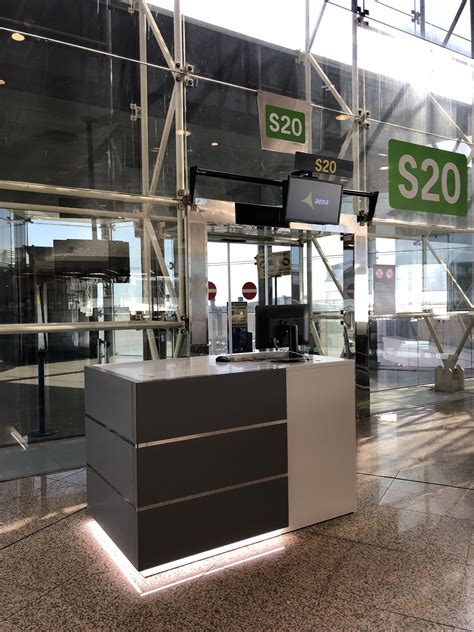 Mostradores de alquiler aeropuerto Barcelona