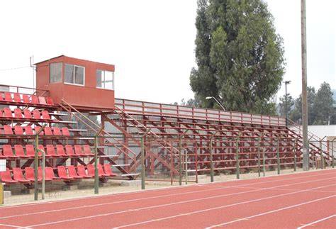 Graderías y camarines estadio deportivo Quilpué
