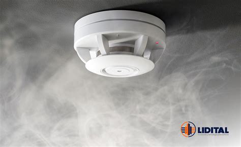 Instalación autorizada de humo en cancha