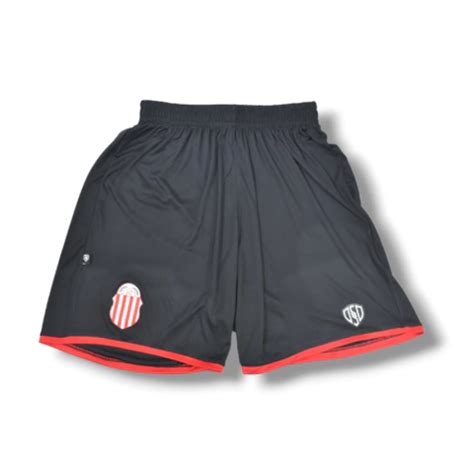 short titular Barracas Central rojo