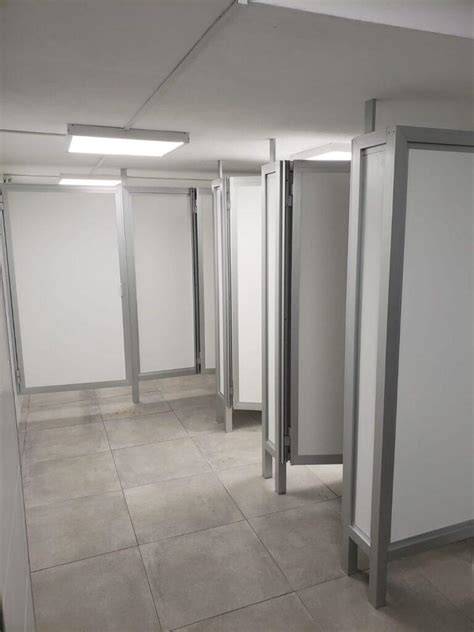divisiones de baños aluminio comercial