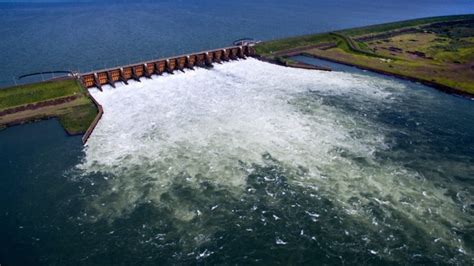represas Itaipú Yacyretá y Acaray mapa