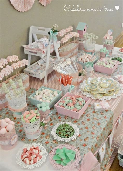 mesa dulce vintage rosa para primera comunión